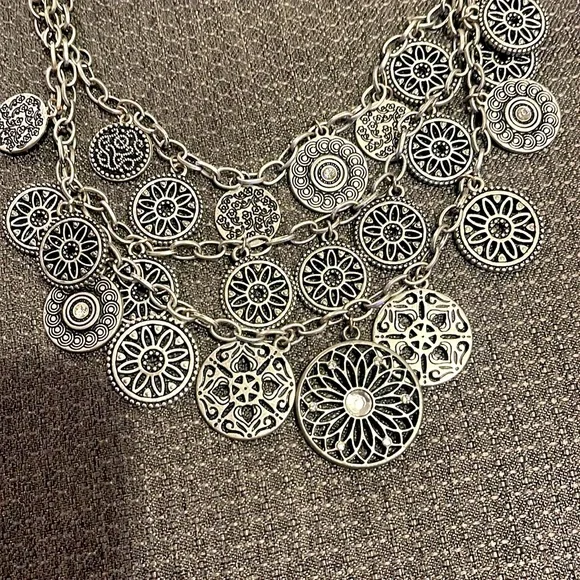 Silver Sparkle! CUTE - Picture 2 of 11